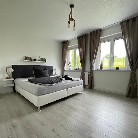 Neu Familienfreundliche Fewo In Seennaehe Im Leipziger Sueden Markkleeberg Exterior photo