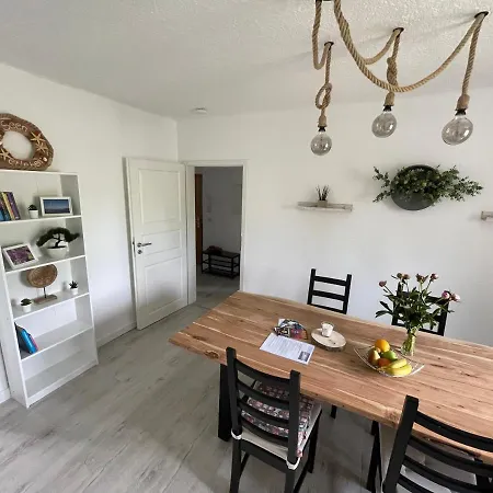 Neu Familienfreundliche Fewo In Seennaehe Im Leipziger Sueden Markkleeberg Exterior photo